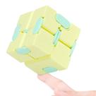 Fidget Toy WUQID Infinitycube Macaron Yellow para crianças/adultos