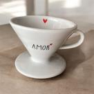 Filtro de Café de Porcelana Branca Decorado - Amor