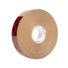 Fita adesiva de transferência 3M Scotch ATG 924 Clear 18mm x 55m Fita adesiva de transferência 3M Scotch ATG 924 Clear 18mm x 55m