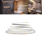 Fita Led Nicho Banheiro 120leds/m 12w/m 5 Metros Luminatti 2700K Fita Led Nicho Banheiro 120leds/m 12w/m 5 Metros Luminatti 2700K