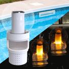 Floater de cloro para piscina LanBlu com luz de chama solar