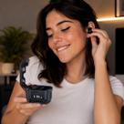 Fone Bluetooth Gamer Premium Som perfeito com Estojo Futurista e Painel Digital que mostra a porcentagem de carregamento