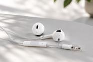 Fone de Ouvido Com Fio E Microfone 3,5mm P2 Cabo 1,2m Lehmox - LEF-1216
