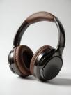 FONE OUVIDO J232 Headset Marrom Preto Arco Ajustável, Almofadas Acolchoadas e Cancelamento de Ruído FONE OUVIDO J232 Headset Marrom Preto Arco Ajustável, Almofadas Acolchoadas e Cancelamento de Ruído