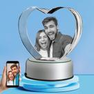Foto 3D de Cristal em Formato de Coração com Base de Luz LED Giratória