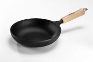 Frigideira wok ferro 28x6,5cm 3L cabo madeira Panela Mineira