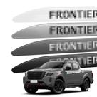 Friso Lateral para Frontier 2008 a 2026 com Ponta Facao Nome em Adesivo 4 Portas