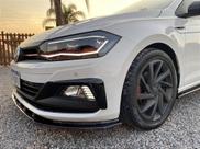 Frontlip Canard Black Piano para Farol de Milha do VW Polo e Virtus Frontlip Canard Black Piano para Farol de Milha do VW Polo e Virtus