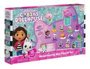 Gabby's Dollhouse Netflix - Conjunto 12 Mini Bonecos Meow-mazing - Caixa Vira Cenário Sala - Sunny
