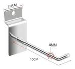 Gancho Painel Canaletado 10 cm Zincado Kit 100 peças Gancho Painel Canaletado 10 cm Zincado Kit 100 peças