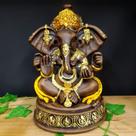 Ganesha com base envelhecido com amarelo 30cm