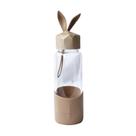 Garrafa de vidro rabbit bottle com capa de silicone e tampa plástica