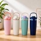 Garrafa Térmica 900ml Alça Sortida Bebidas Quentes Frias Conservação Térmica Portátil Viagem Academia Resistente Prática