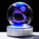 Globo de neve Movdyka 3D Crystal Ball Dolphin, decoração de 8 cm