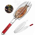 Grelha para Churrasco Aço Inox Dupla Sistema Abre Fecha Assado Uniforme de Carnes e Peixes com Cabo de Madeira