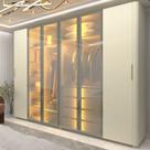 Guarda-roupa Casal 6 Portas com 4 Portas Reflecta com Pés com Led Innova 100% MDF Guarda-roupa Casal 6 Portas com 4 Portas Reflecta com Pés com Led Innova 100% MDF