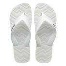 Havaianas Track Waves