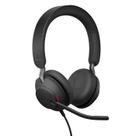 Headset Jabra Evolve2 40 SE com fio e cancelamento de ruído USB