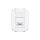 Interruptor Simples e Tomada 2P+T 20A Fame Blanc+ Distanciados com Placa 4x2 Branco Interruptor Simples e Tomada 2P+T 20A Fame Blanc+ Distanciados com Placa 4x2 Branco