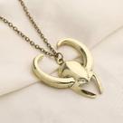 Item de Colecionador Colar Loki Marvel Capacete Chifres Vingadores Thor Pingente Geek Nerd Metal