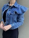 Jaqueta jeans, azul escuro, com ombro bufante