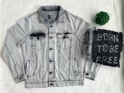 Jaqueta Jeans Cinza(Com escrita nas costas)