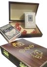 Jogo de Cartas e Dados com Case em Madeira Especial Trabalhada Jogo de Cartas e Dados com Case em Madeira Especial Trabalhada