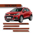 Jogo de Friso Lateral Tracker Ponta de Redonda Protetor Porta Cores
