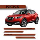 Jogo de Friso Porta Nissan Kicks Ponta Redonda Grafia Cores