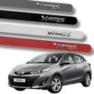 Jogo de Friso Yaris Hatch Sedan Alto Relevo Cromado Cores Protetor de Porta