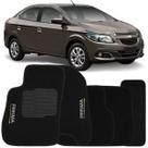 Jogo de Tapete Automotivo Carpete Chevrolet Prisma 2013 à 2019 Soft Logo Bordado Preto 5 Peças