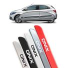 Jogo Friso Slim Lateral Chevrolet Onix Original com Grafia Jogo Friso Slim Lateral Chevrolet Onix Original com Grafia
