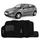 Jogo Tapete Carpete Automotivo Focus Hatch Sedan 2001 a 2013 Preto 5 Peças
