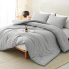 Juego de Edredón CozyLux Queen Gris Claro Transpirable 3 Piezas
