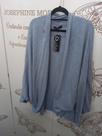 kimono em fio tricô de máquina na cor azul kimono em fio tricô de máquina na cor azul