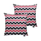 Kit 02 Capas para Almofada Tecido Zig Zag Preto e Rosa Kit 02 Capas para Almofada Tecido Zig Zag Preto e Rosa