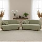 Kit 02 Sofás Orgânicos 2 Lugares C/2 Almofadas Curvo Sala Recepção Amsterdã Boucle Verde Oliva - Montanari's Decor