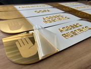 Kit 10 Placas Sinalização de Porta com acrílico espelhado personalizada