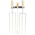 Kit 2 Espetos Tridente Costelão 67 Cm+ Garfo 59 Cm Brinde Kit 2 Espetos Tridente Costelão 67 Cm+ Garfo 59 Cm Brinde