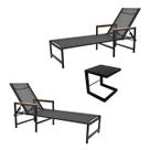 Kit 2 Espreguiçadeiras para piscina com Braço e mesa Lateral Amélia em Tela Sling Kit 2 Espreguiçadeiras para piscina com Braço e mesa Lateral Amélia em Tela Sling