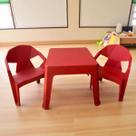 Kit 2 Mini Poltronas Cadeiras Diamond Plástica 1 Mesa Infantil Resistente de Plástico para Criança