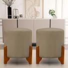 Kit 2 Puff Redondo Veludo Com Pés Em Madeira Maciça Decorativo Sala Quarto