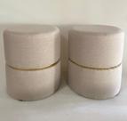 Kit 2 Puffs com Detalhe Dourado - Decoração - Suede e Linho