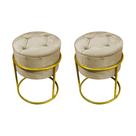 Kit 2 Puffs Decorativos Redondo com Capitonê Base de Ferro Dourada Tecido Veludo Bege