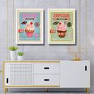 Kit 2 Quadros Para Cozinha - Cupcakes 33x24cm - com vidro Kit 2 Quadros Para Cozinha - Cupcakes 33x24cm - com vidro
