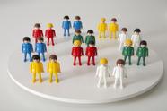 Kit 20 Bonecos Playmobil + 2 bebês - Bonecos para Constelação Familiar