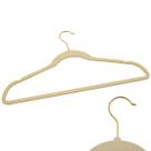 Kit 20 Cabides Veludo Bege e Gancho Dourado Antideslizantes