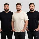 Kit 3 Camisetas Plus Size Masculinas Básicas 100 Algodão Azul, Preto e Off White Tamanhos G1 ao G5