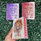 Kit 3 MINI Bíblias Herdeira da Coroa Branca, Rosa e Roxa com Harpa e Índice Letra PEQUENA Jovem HDC