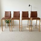 Kit 4 Banqueta Aura Alta Madeira Maciça E material sintético Marrom Design Moderno Conforto Com Apoio Para Pés Mobília Decor
